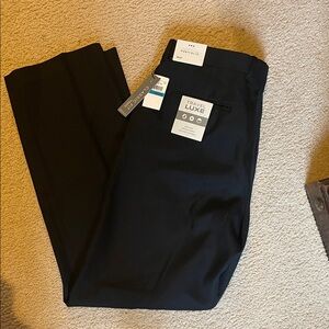 Haggar Men's Classic Black Dress Trousers